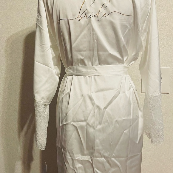 Ivory Bride Robe - Picture 2 of 8